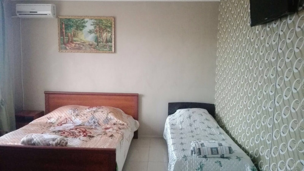 Standard Triple Room, Multiple Beds photo 1