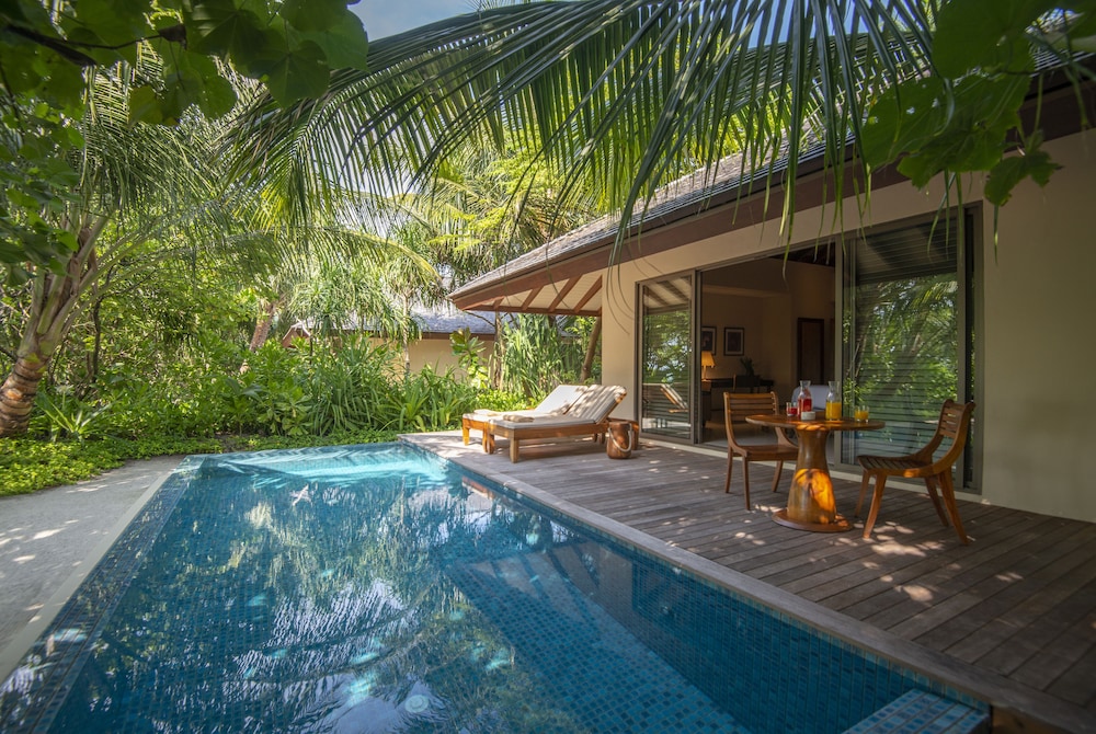 Villa, 1 Bedroom (Sunrise Beach Pool Villa) photo 2