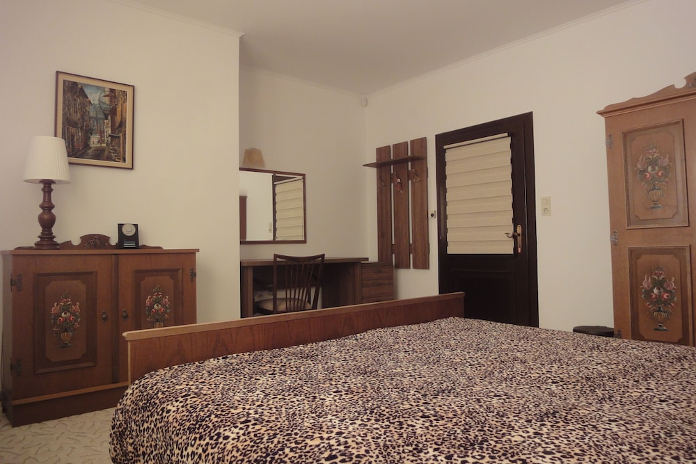 Comfort Double Room, 1 Queen Bed, Mountain View, Mountainside (Rustic) photo 2