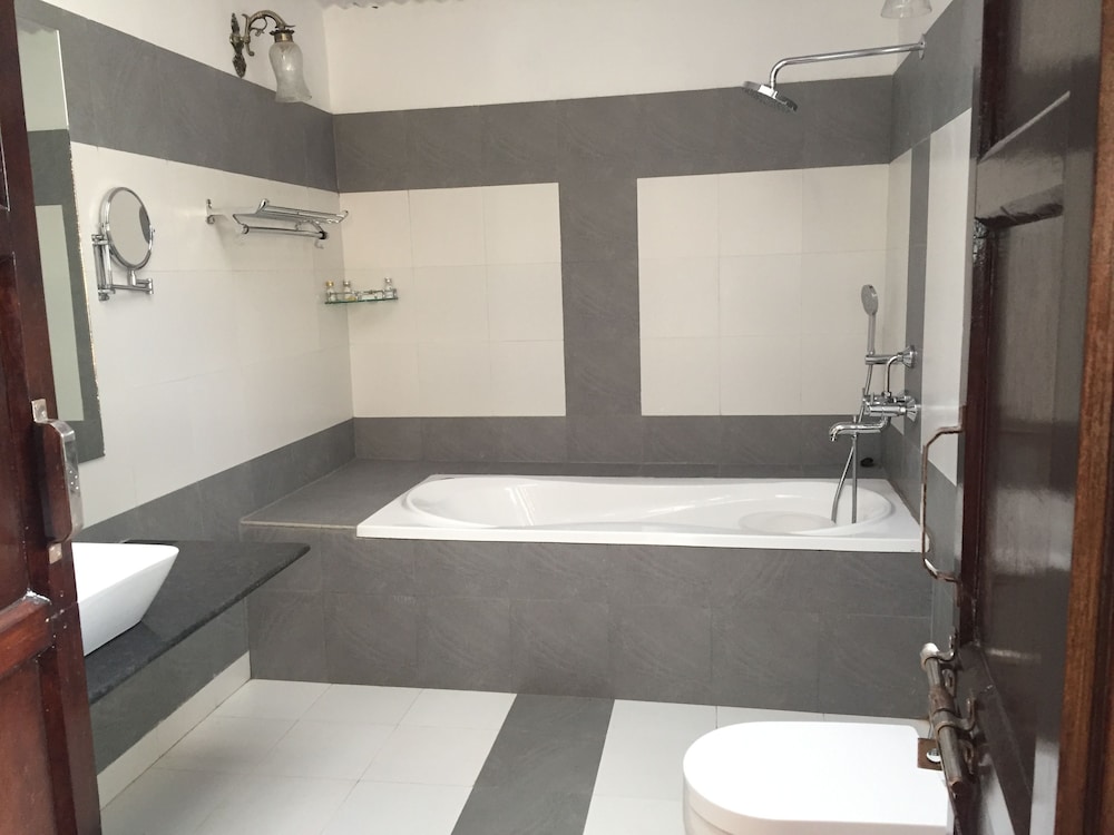 Suite Cottage Bedroom (2 Bedroom & 2 Washroom) photo 2