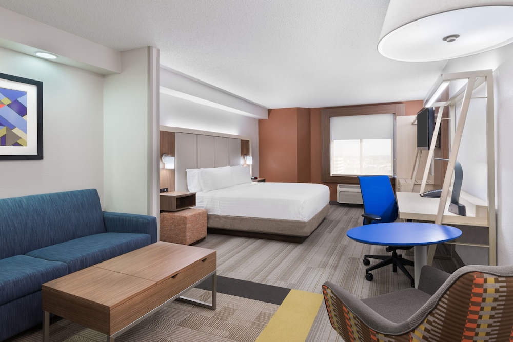 One-Bedroom Suite with Two Double Beds