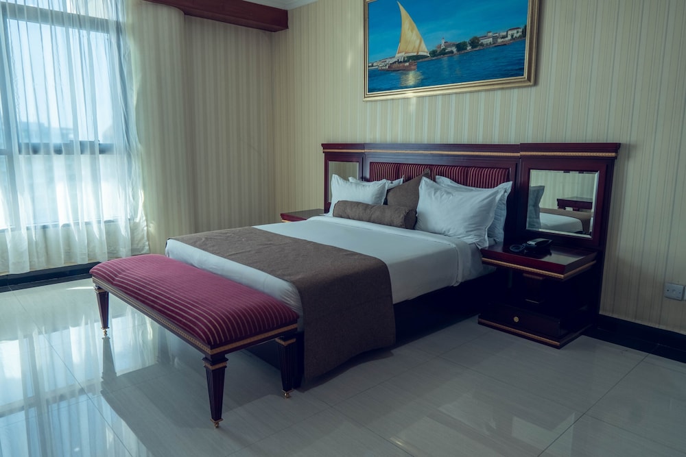 Junior Suite, Bathtub, Executive Level photo 2