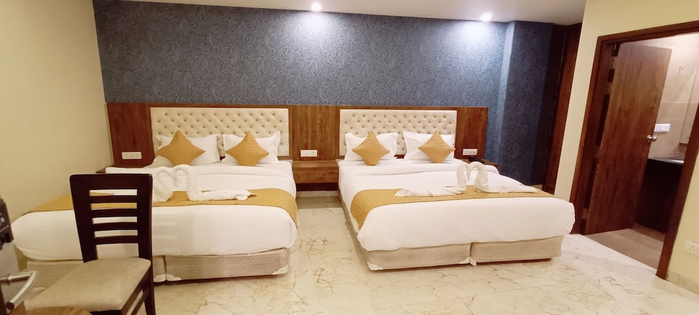 Family Quadruple Room - Photo 5
