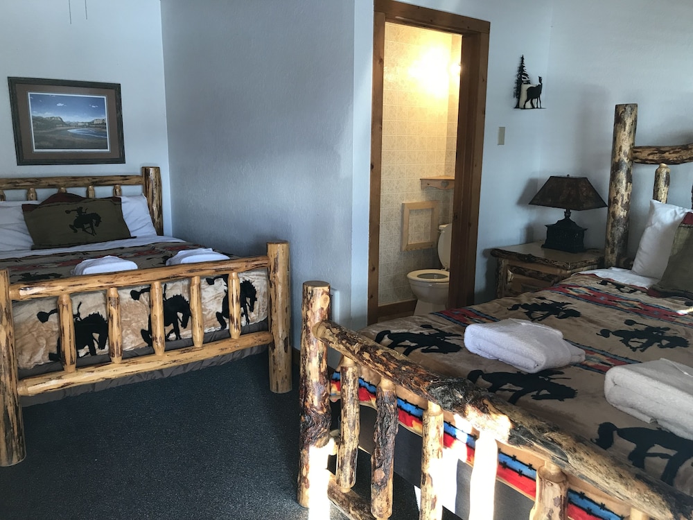Room, 1 Queen Bed photo 2