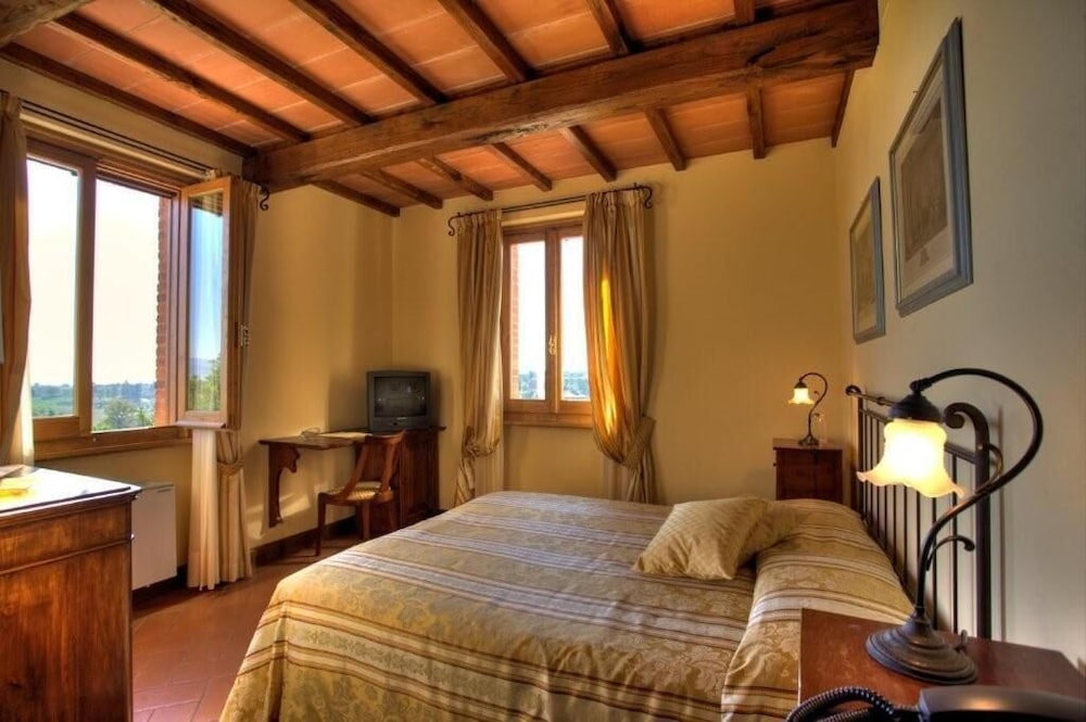 Standard Suite, 1 Double Bed photo 3