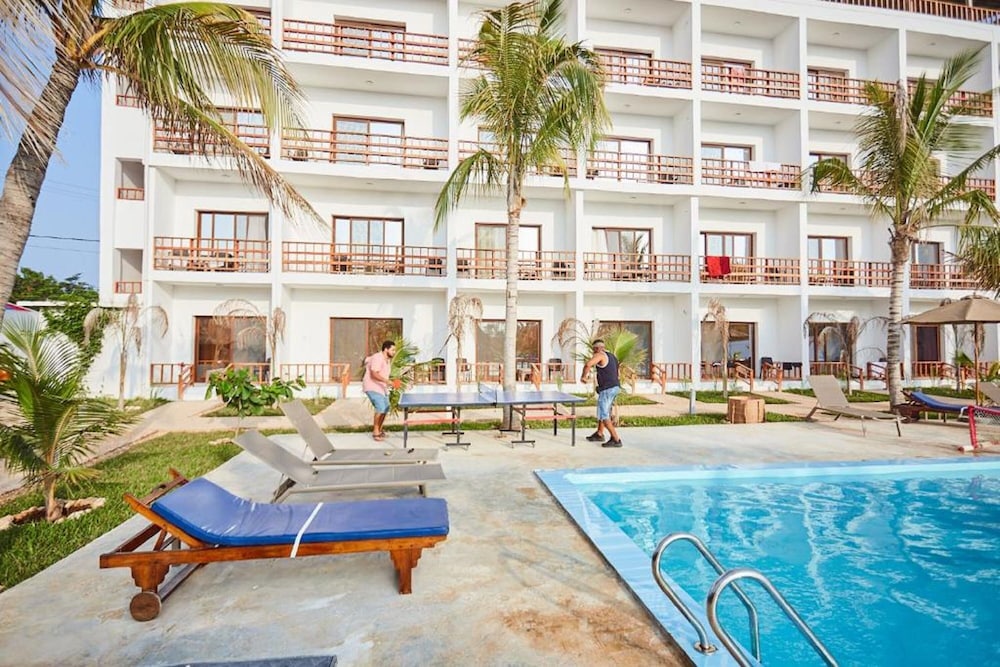 Deluxe Twin Room, Pool View - Photo 7