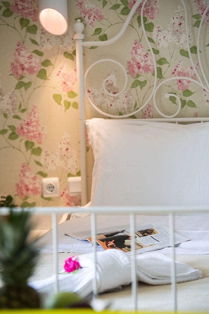 Basic Double or Twin Room photo 2