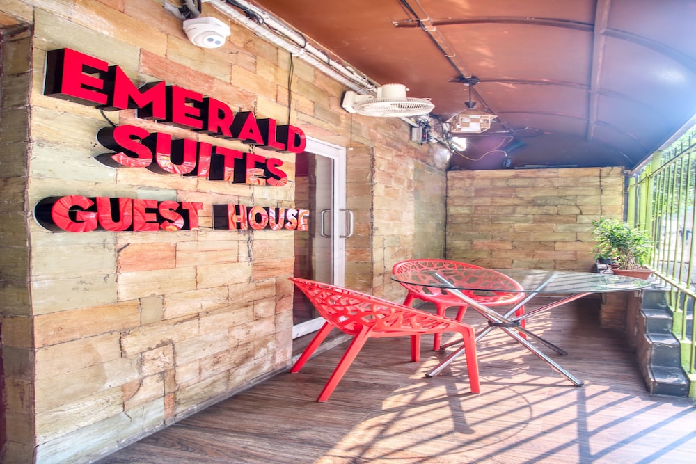 Emerald Suites (Separate Unit)