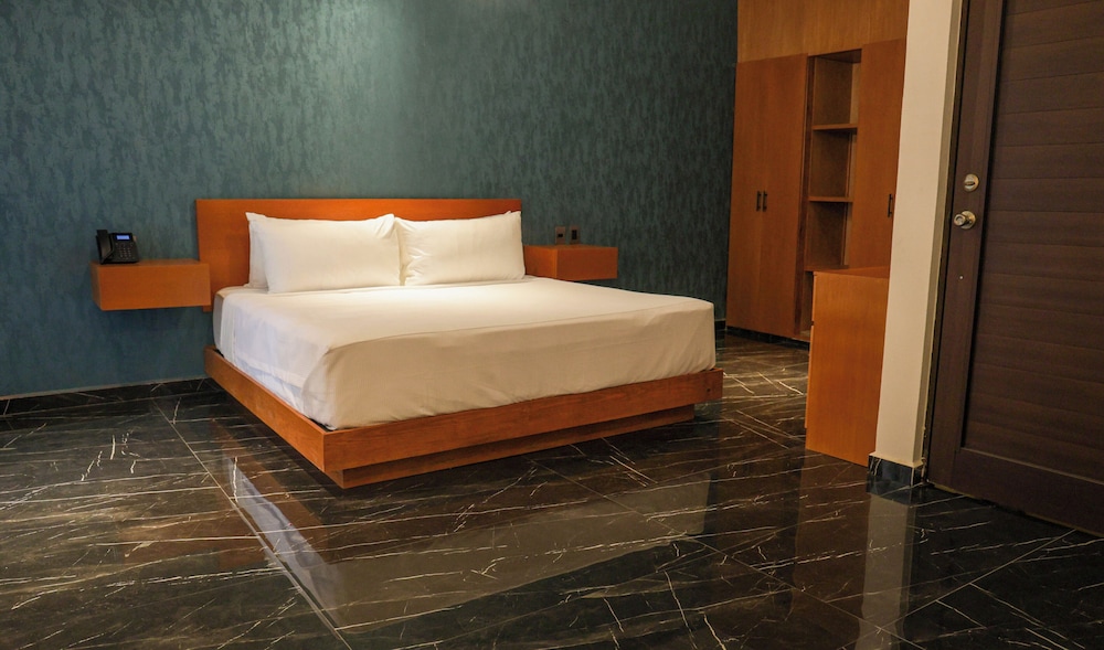 Comfort Suite, Balcony