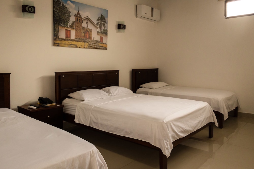 Family Quadruple Room, Multiple Beds, Non Smoking