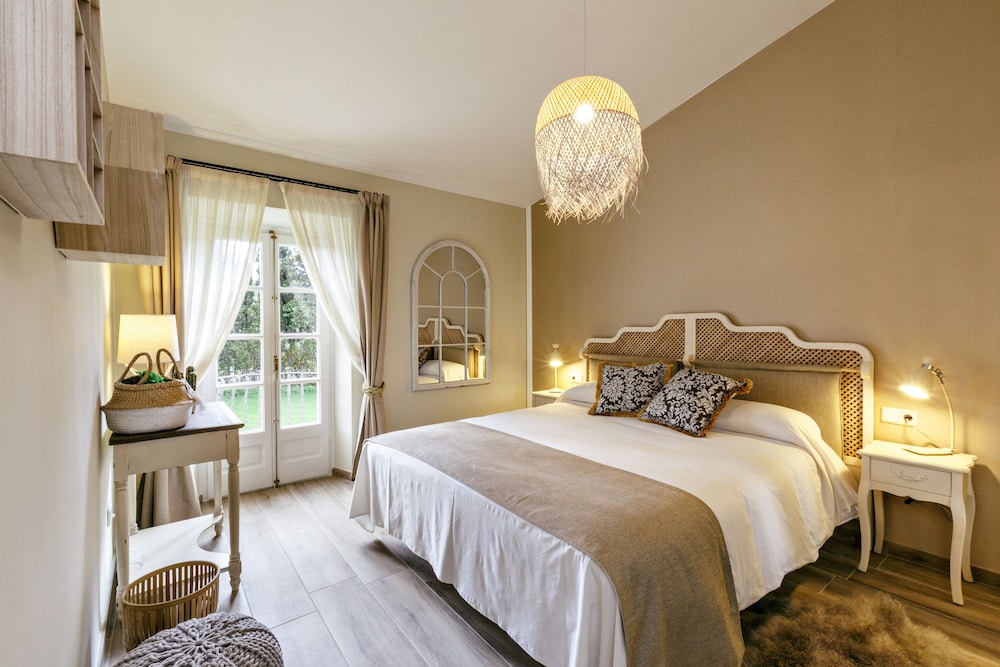 Villa, 4 Bedrooms, Terrace, Garden View