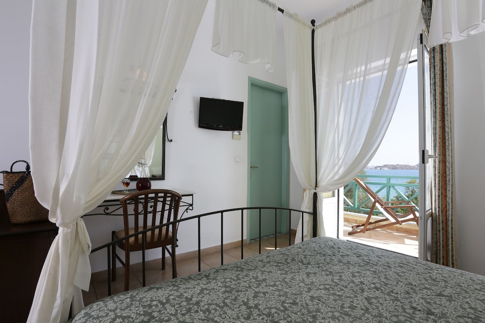 Triple Room, Sea View photo 3