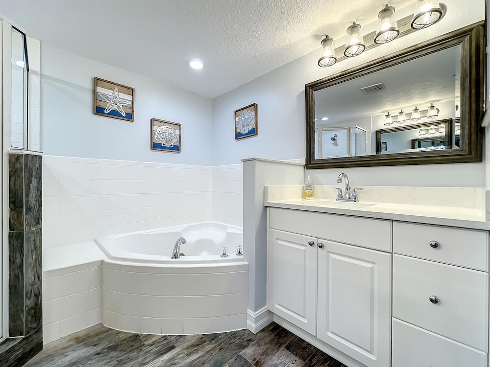 Delightful Modern Coastal Themed 3 2 Condo in Oceanwalk Ow3-303, Bild 62