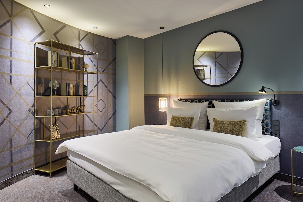 City Studio Suite incl.free public transport ticket price level D & the suspension railway Wuppertal photo 2