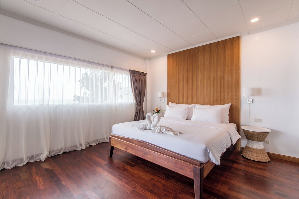 Suite Beachfront photo 2