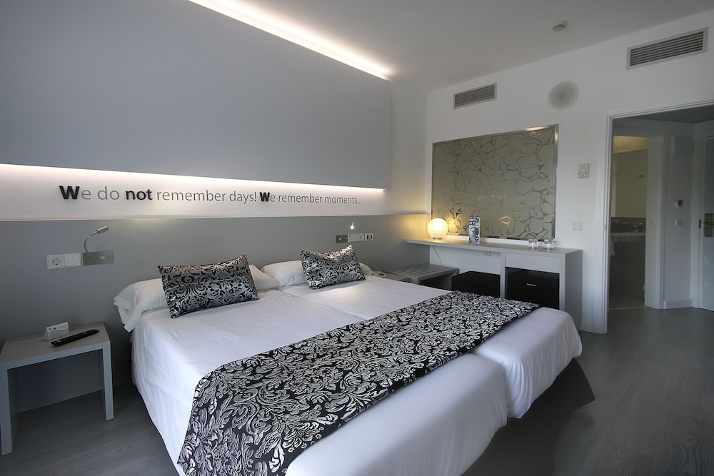 Standard Triple Room (2 adults +1 child)