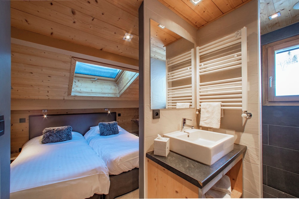 Classic Twin Room (Mansardée) photo 2