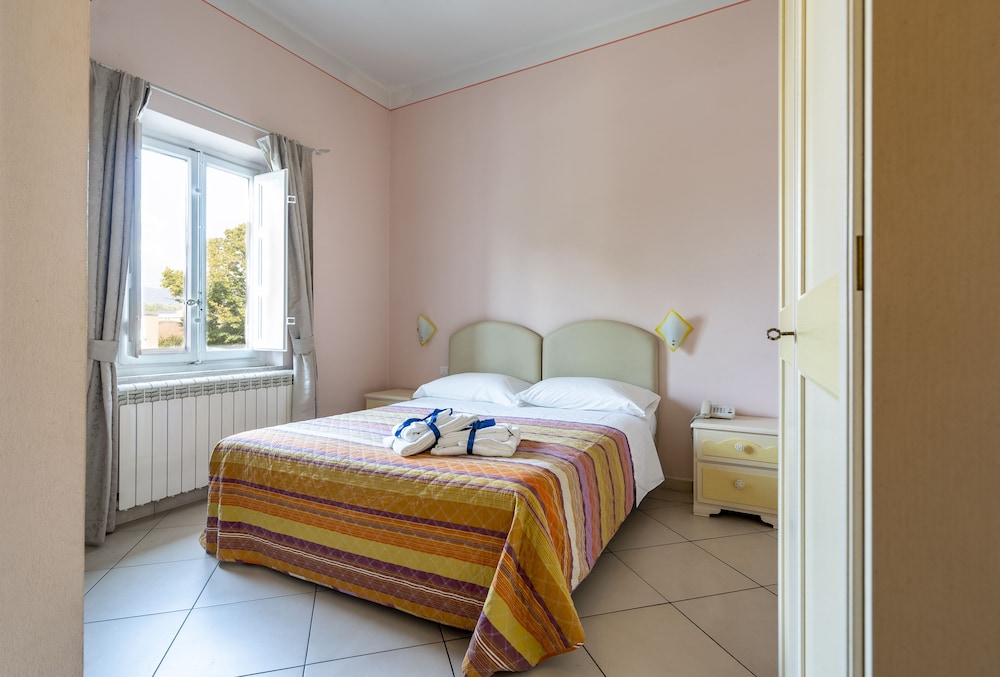 Quadruple Room photo 1