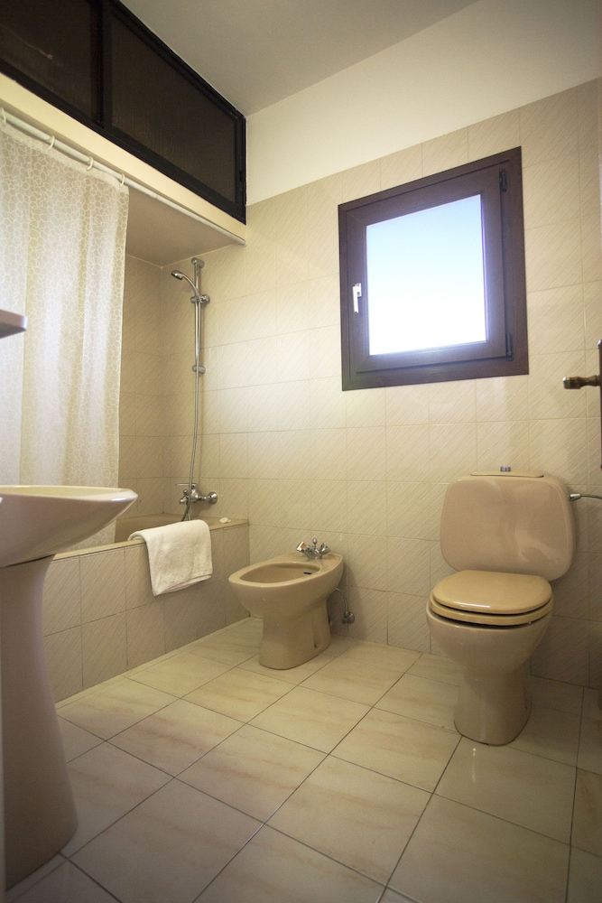 Standard Apartment, 1 Bedroom, Sea View (Single Beds) - Photo 7