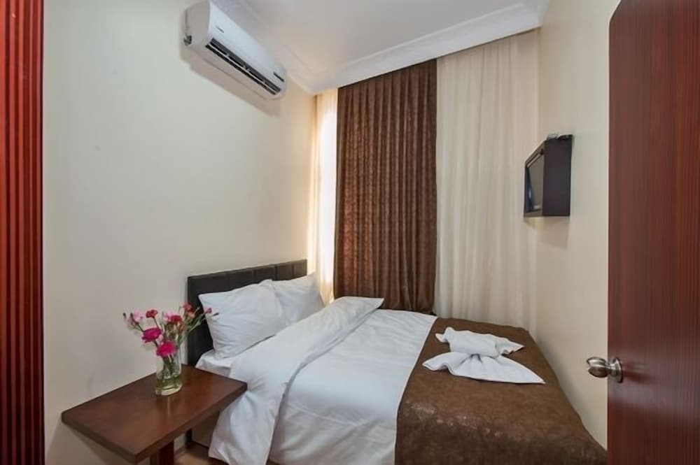 Single Room photo 2