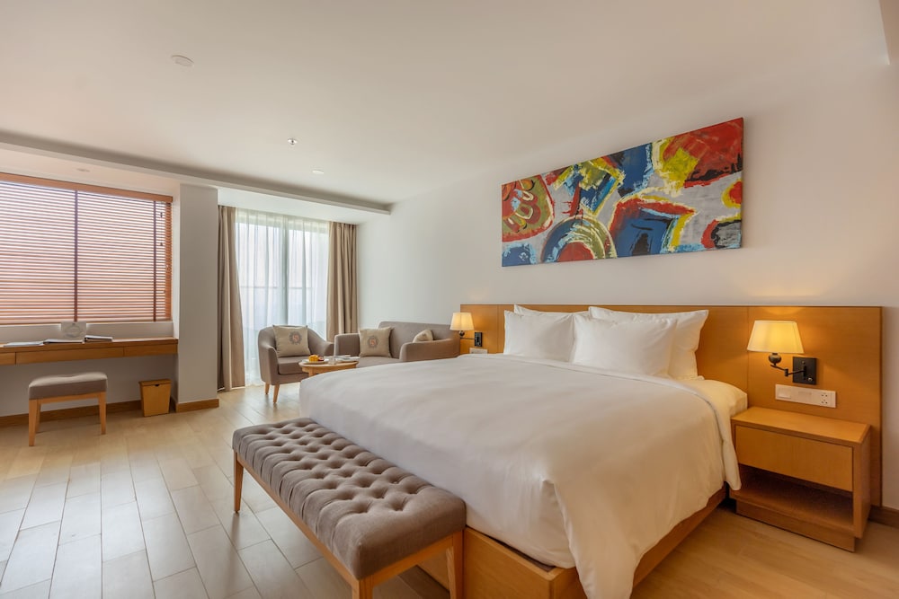 Grand Room, Ocean View - Photo 1