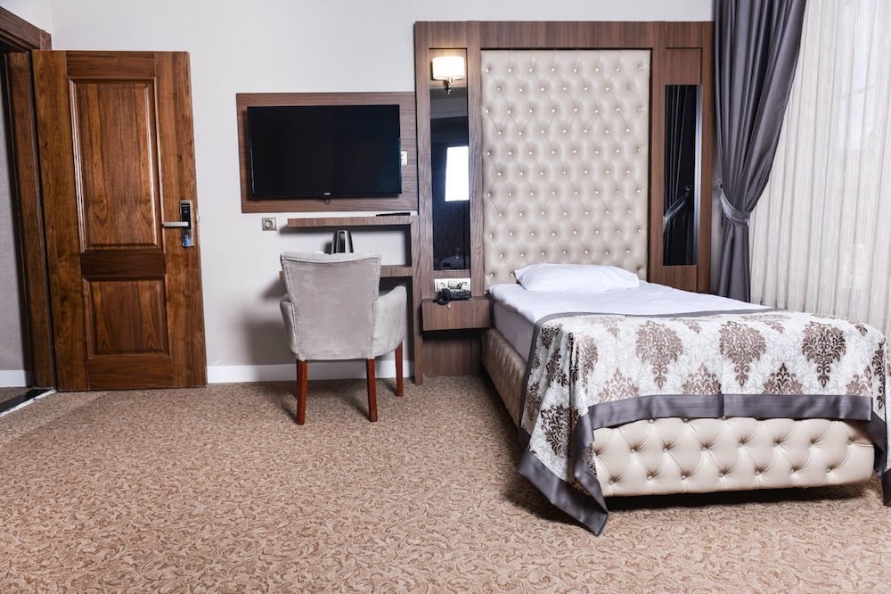 Deluxe Single Room