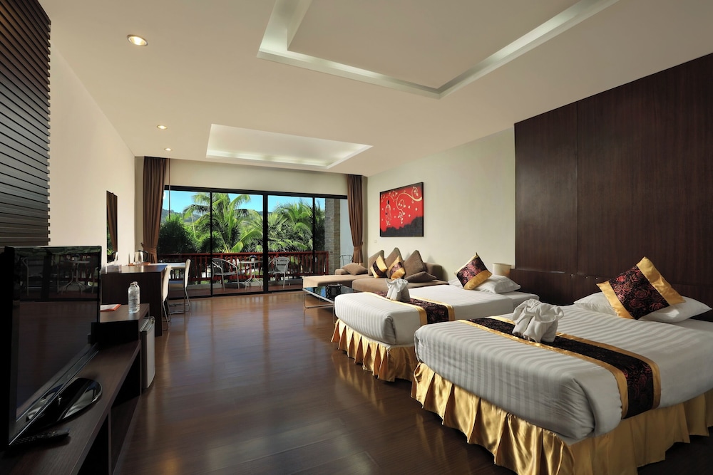 Superior Triple Room, 3 Twin Beds photo 1