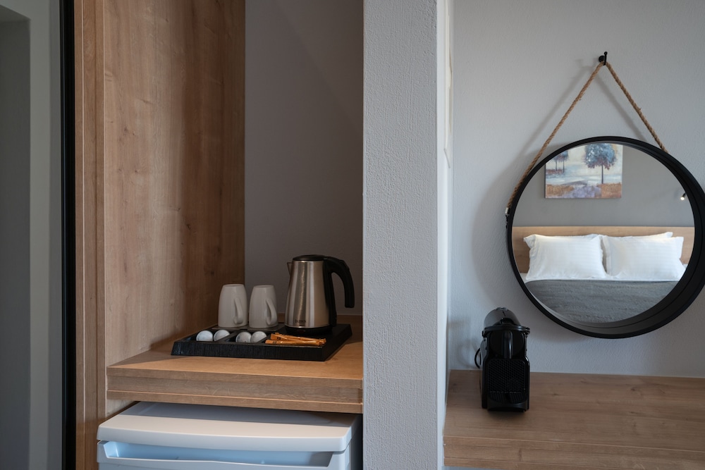 Junior Studio Suite, 1 Bedroom, Kitchen, Tower photo 1