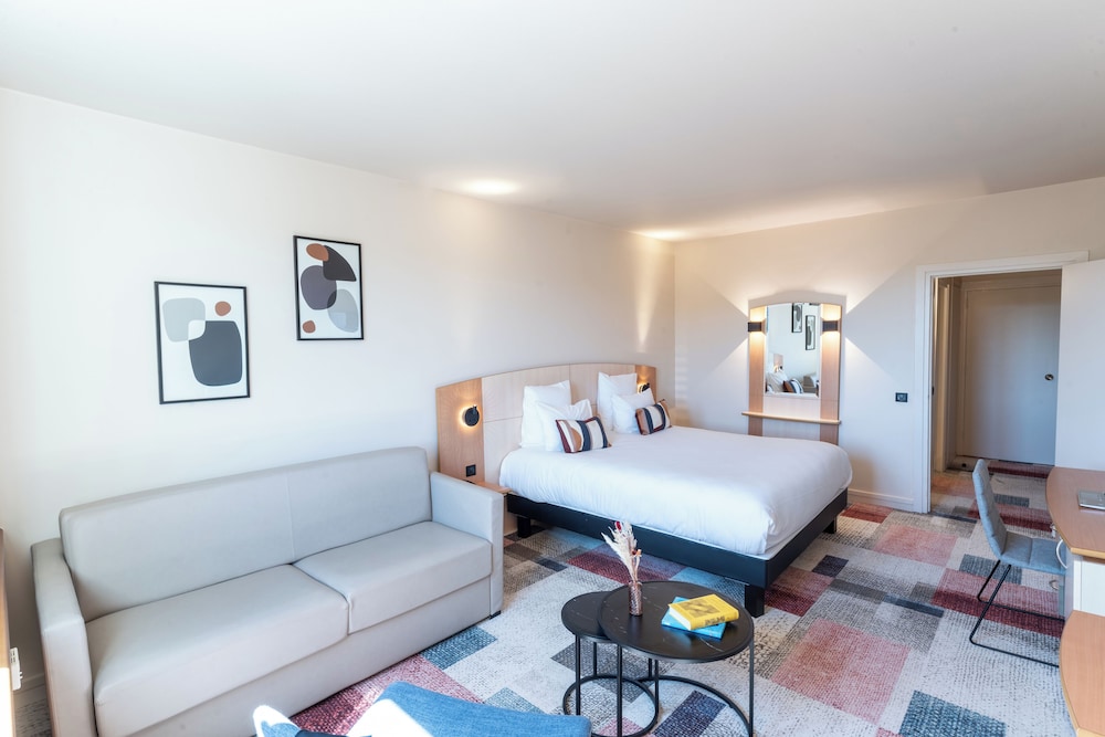 Privilege, Room, 1 Double Bed - Photo 3