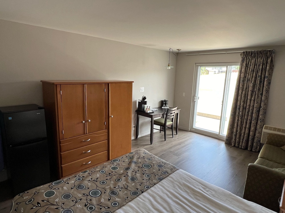 Mon Joli Motel, Billede 4