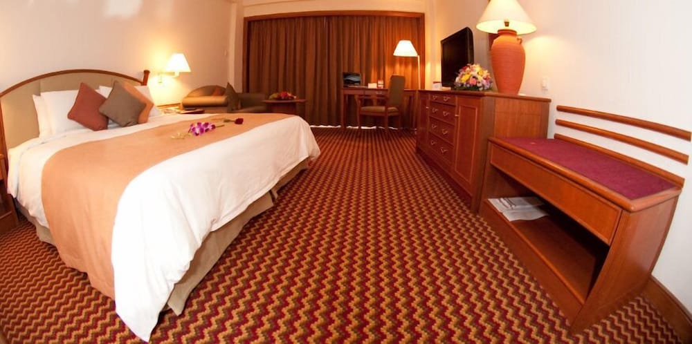 Executive Room, Mountain View