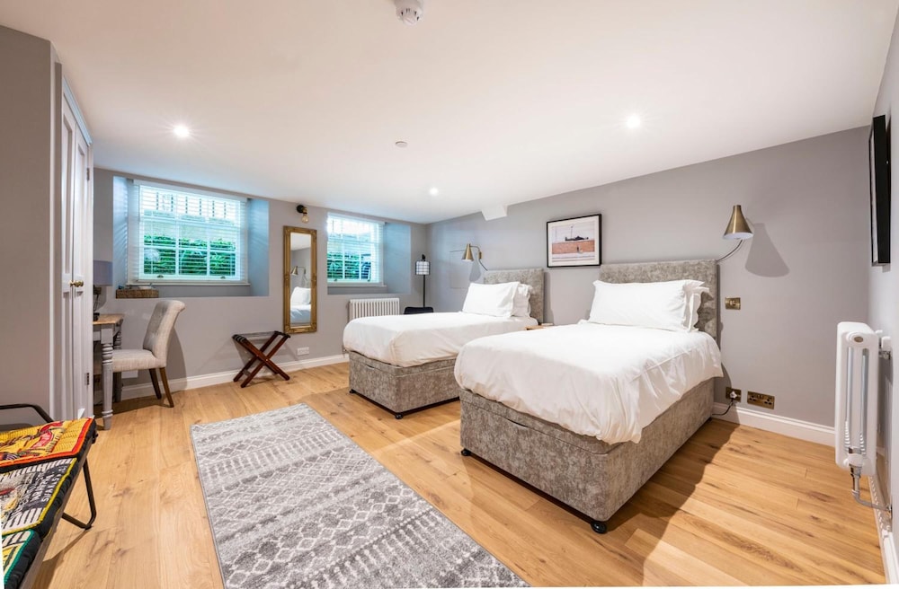 Superior Twin Room photo 2