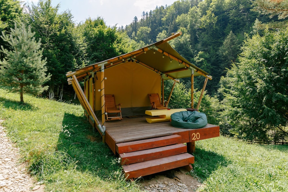 Tent - Photo 1