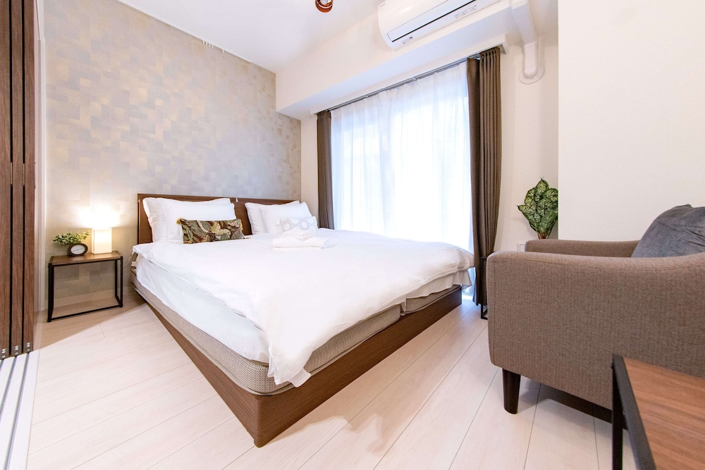Room (201) photo 3