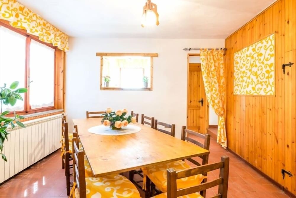 Family Apartment, Multiple Beds, Terrace, Mountain View photo 2