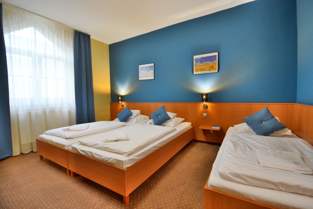 Room photo 3