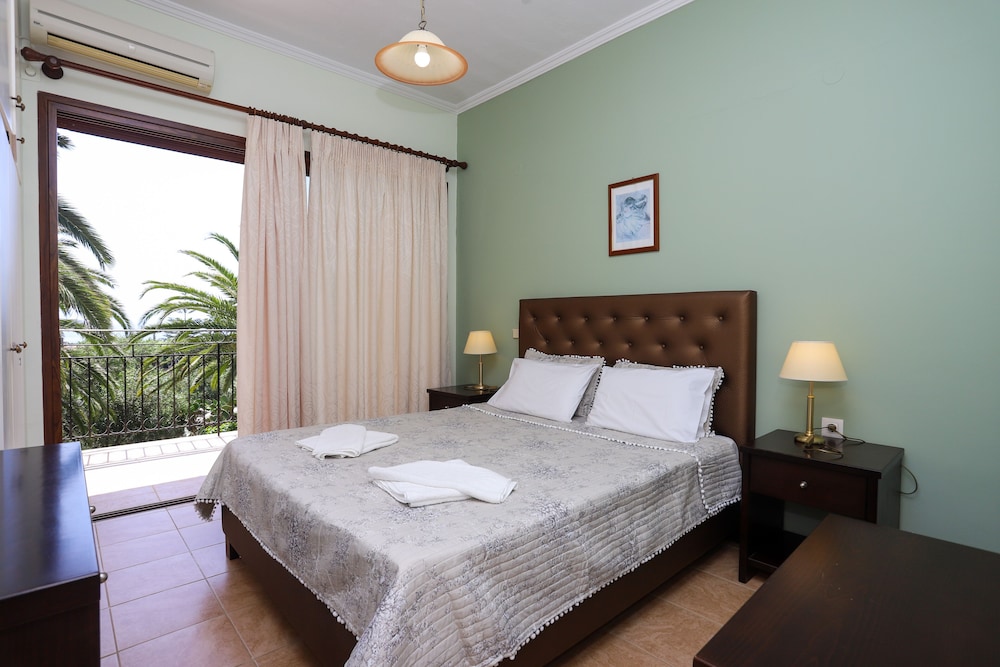 Apartment, 1 Bedroom, Partial Sea View photo 1