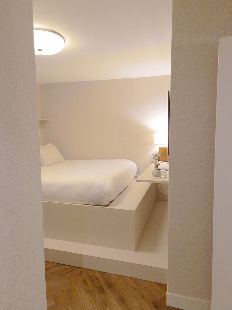 Business Room photo 3