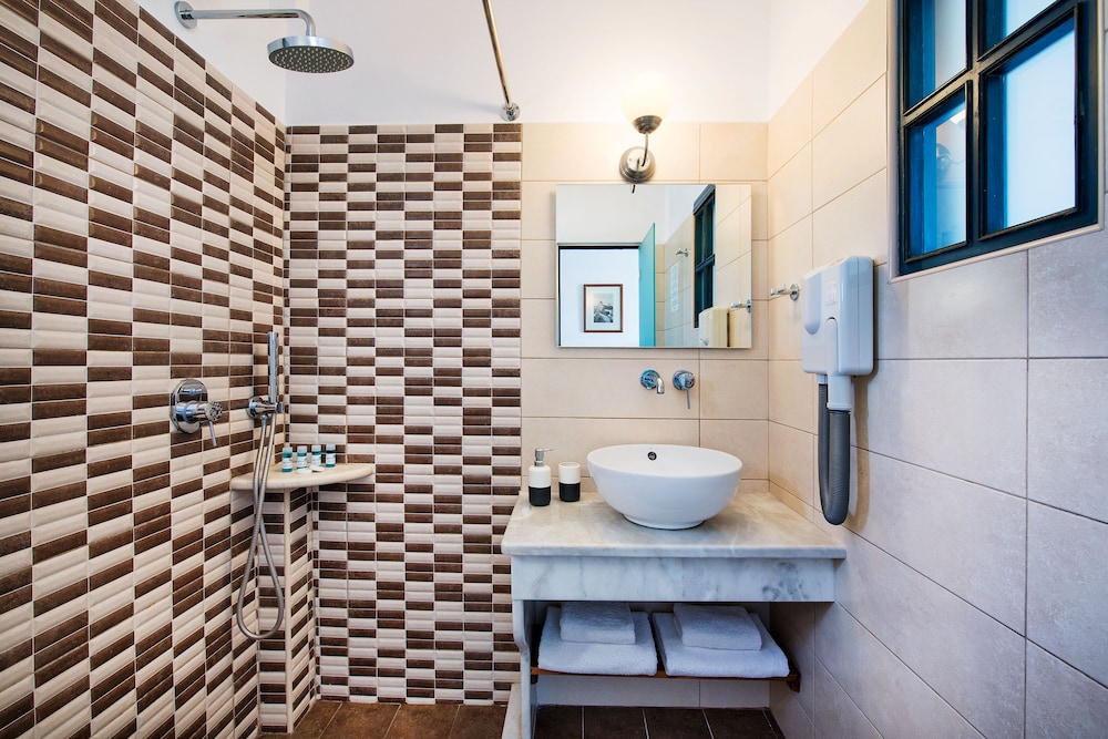 Standard Room - Photo 24