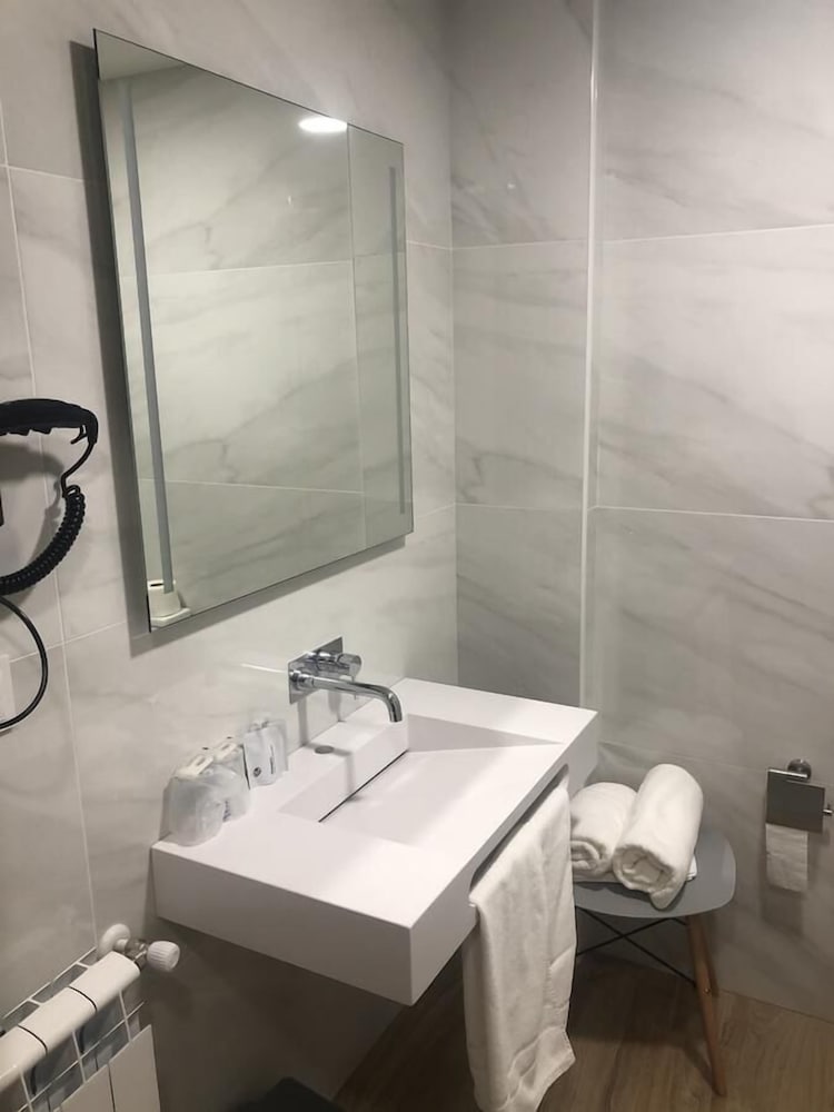 Deluxe Double Room, 1 Double Bed photo 3