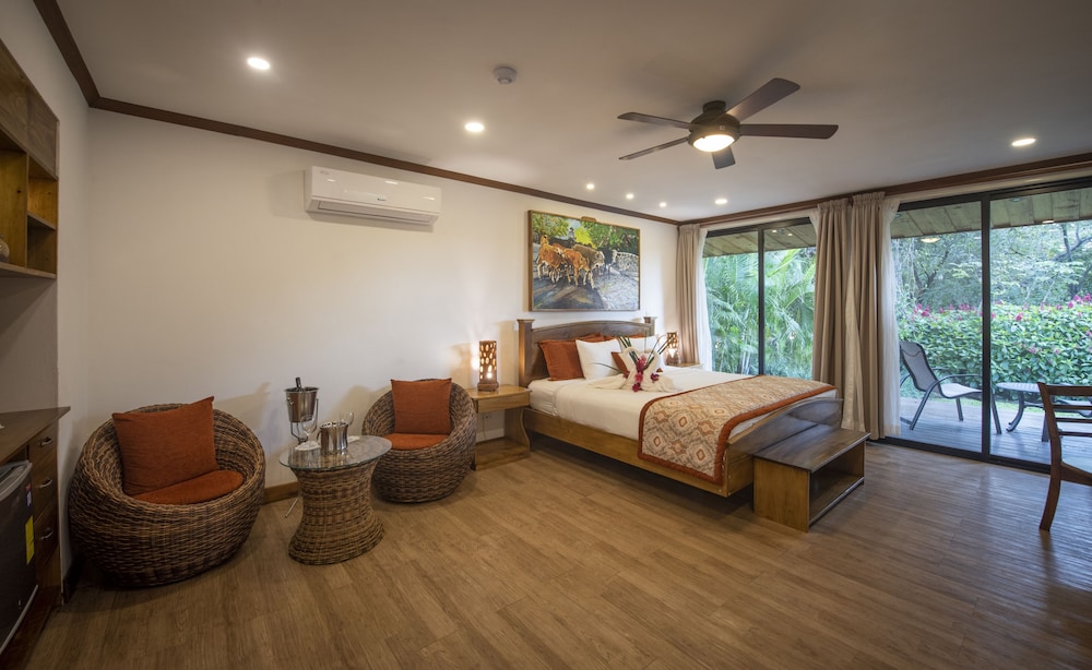 Honeymoon Suite photo 1