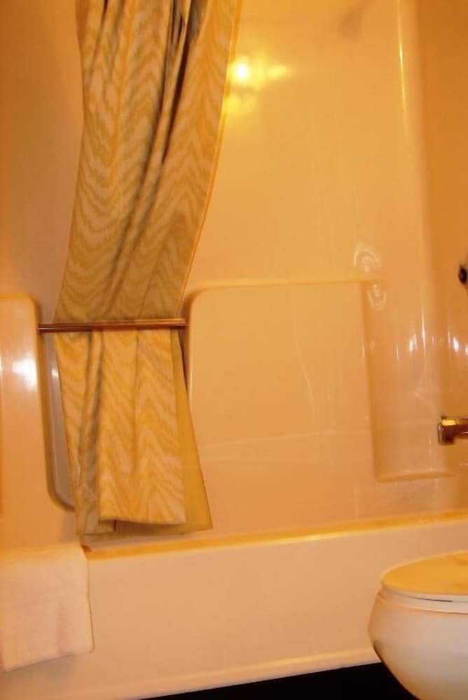 Standard Triple Room - Photo 5
