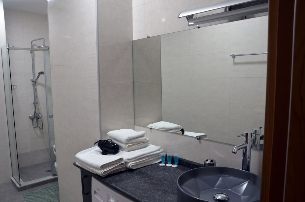 Comfort Room - Photo 6