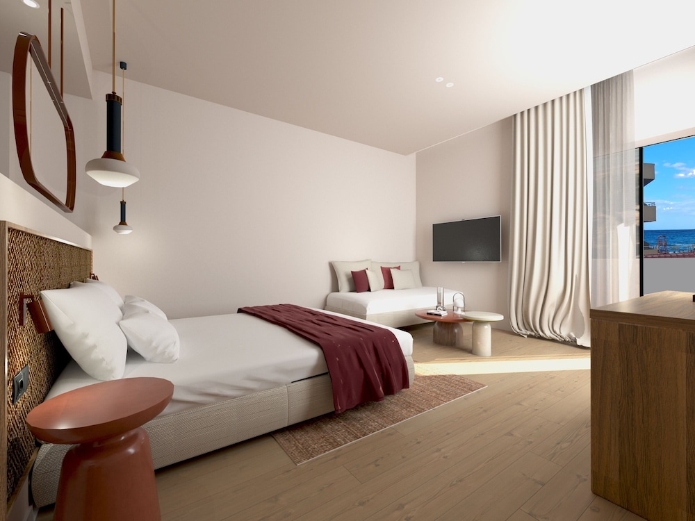 Junior Suite Side Sea View
