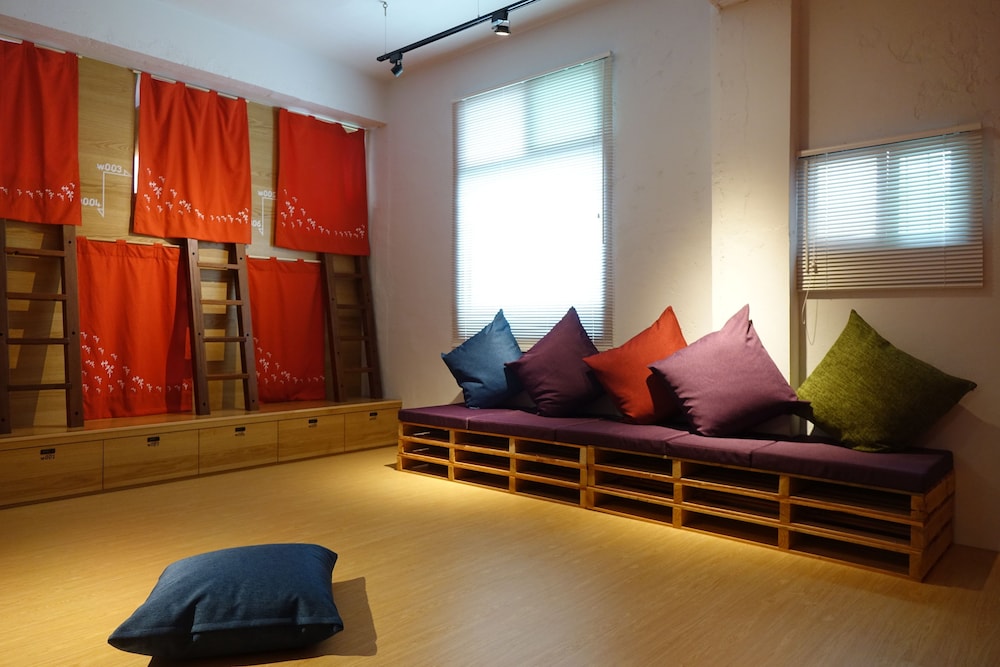 Comfort Shared Dormitory, Women only, Shared Bathroom (Max occupancy 28 people, Checkin before 9PM) photo 1