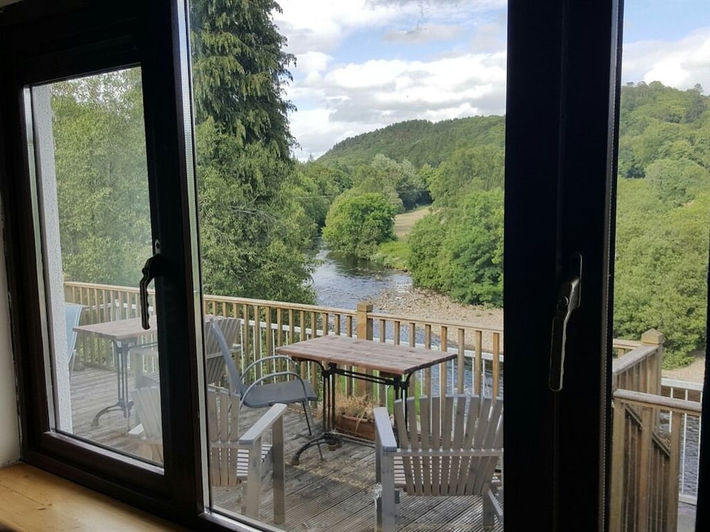 Quadruple Room, Ensuite (River View) photo 2