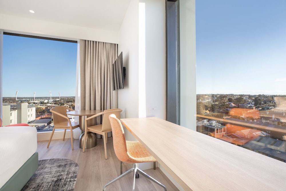 Standard Room, 1 King Bed, Bay View
