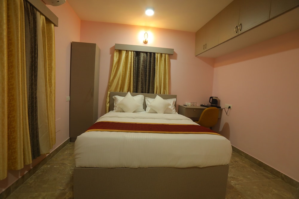 Deluxe Double Room, Balcony, Lake View photo 3