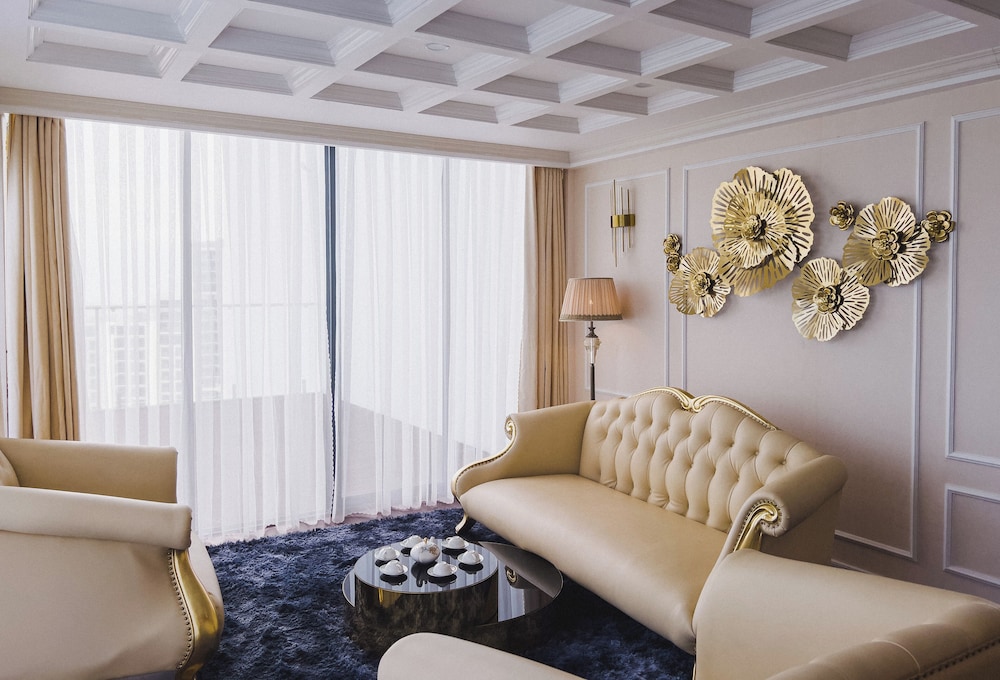 Royal Penthouse, 2 Bedrooms photo 3