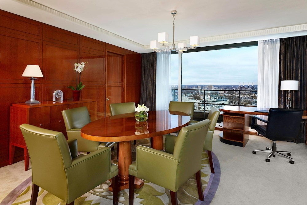 Suite, 2 Bedrooms photo 2